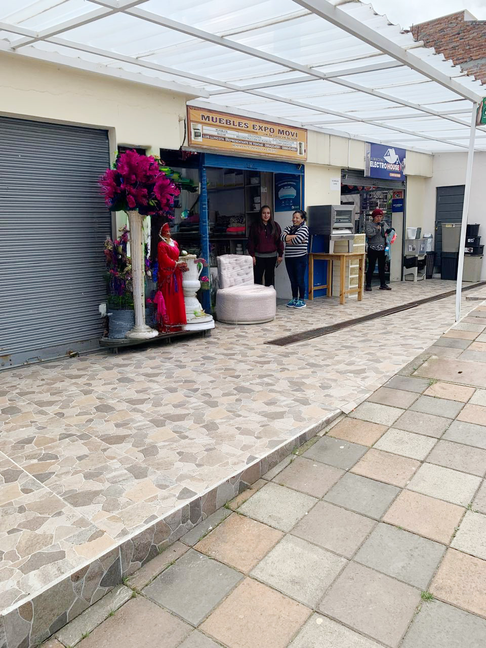 En Venta Casa Comercial en Deleg centro