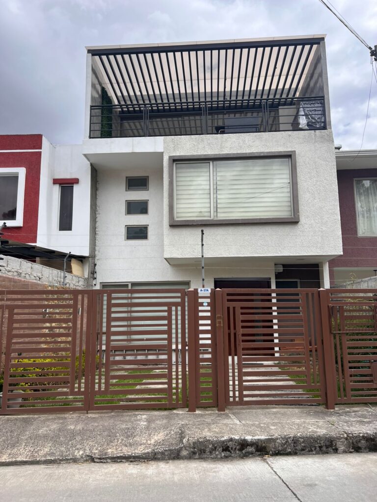 Fachada casa CICA